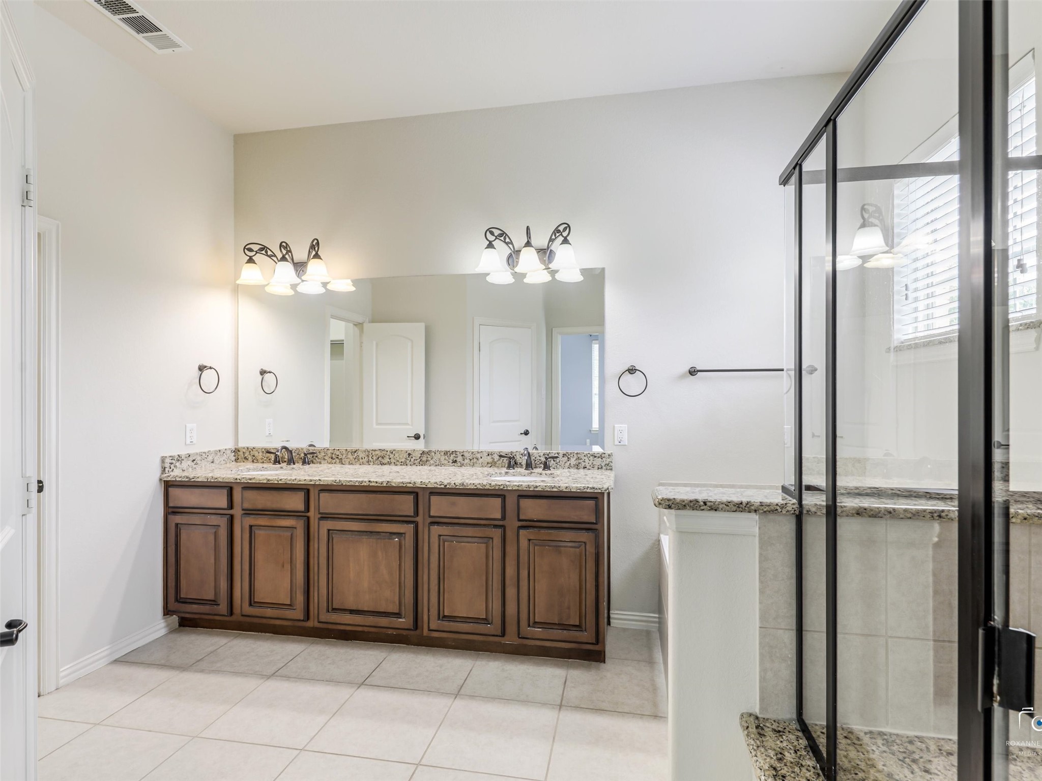 6481 Riviera Drive Irving TX 75039