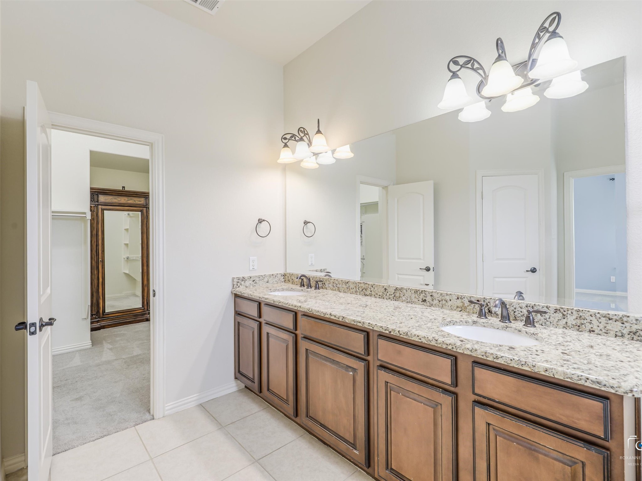 6481 Riviera Drive Irving TX 75039