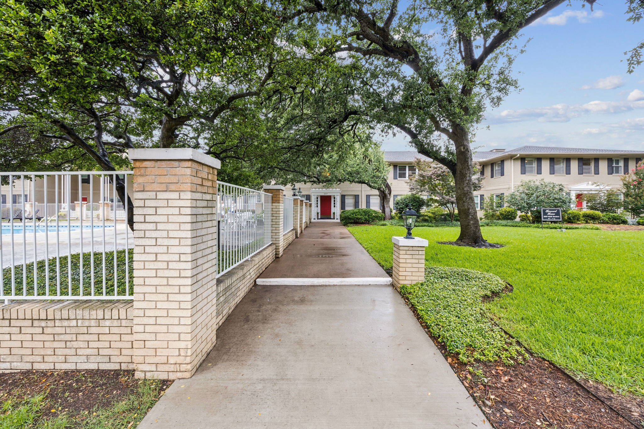 6227 Bandera Avenue Dallas TX 75225