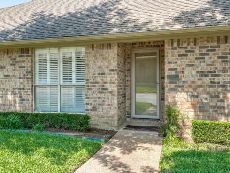 1225 Woodland Park Drive Hurst TX 76053