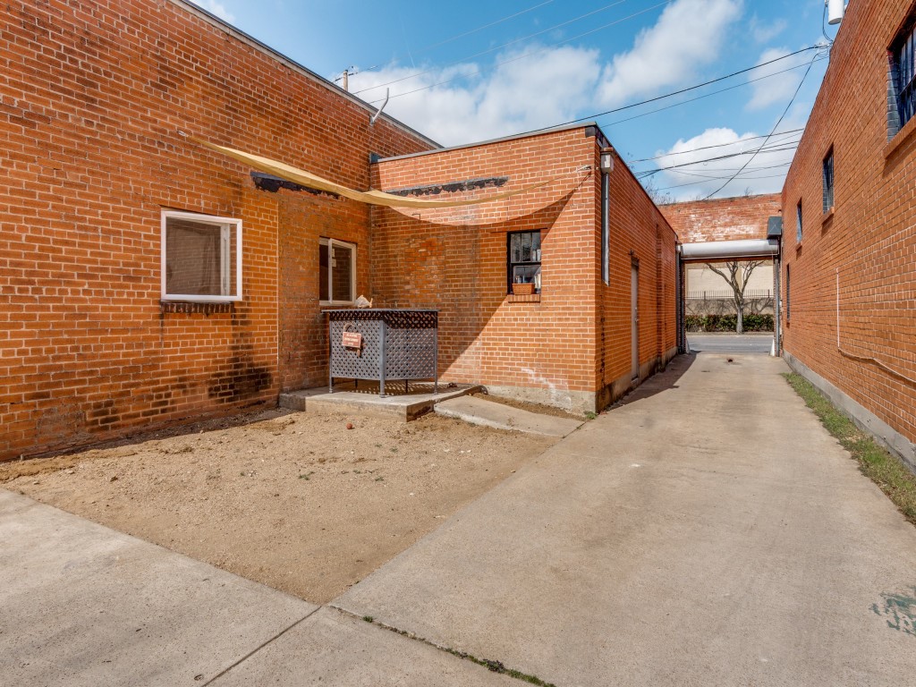 4210 Main Street Dallas TX 75226