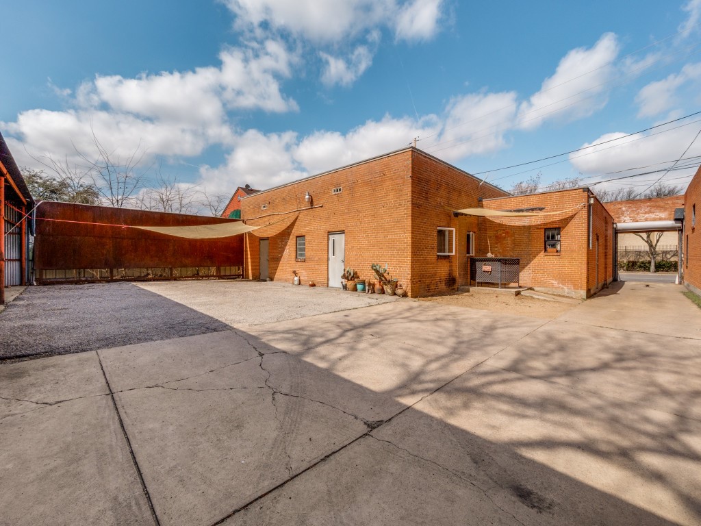 4210 Main Street Dallas TX 75226