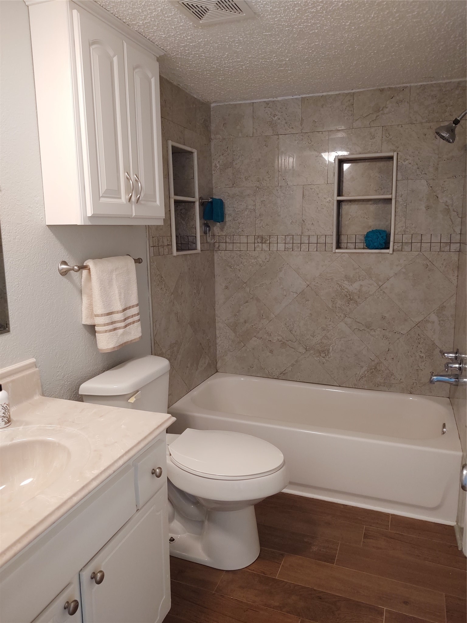 112 Harbor Drive Runaway Bay TX 76426