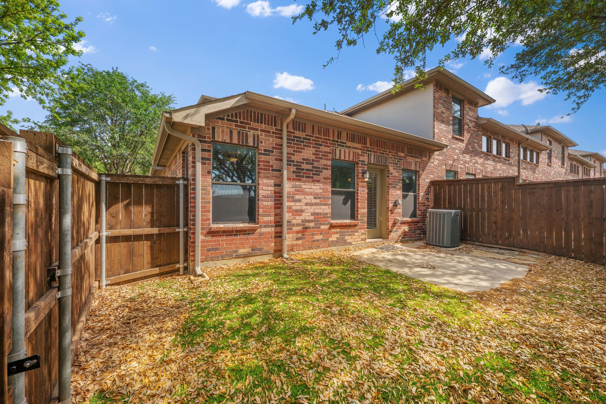 1013 Lucy Lane Allen TX 75013
