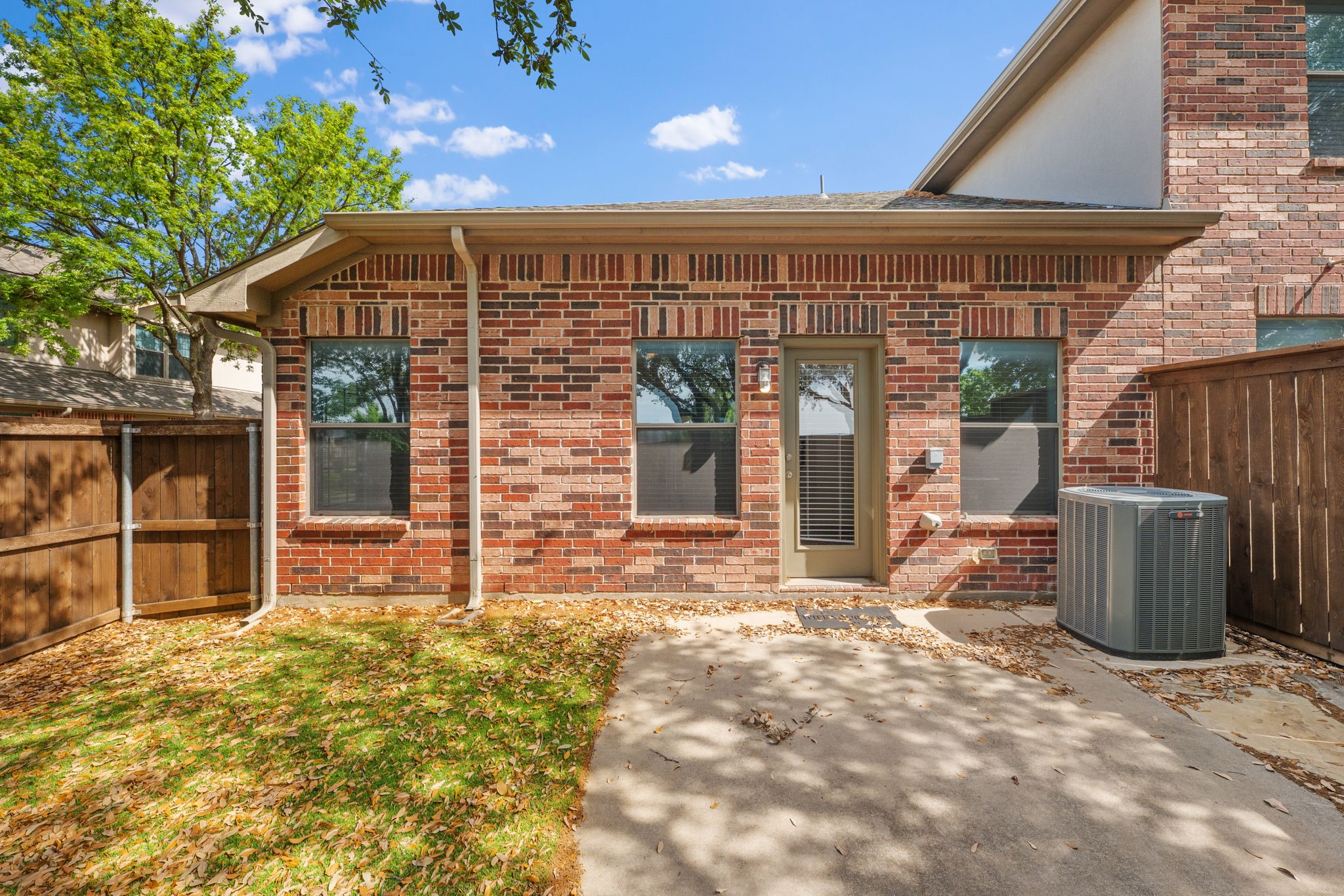 1013 Lucy Lane Allen TX 75013