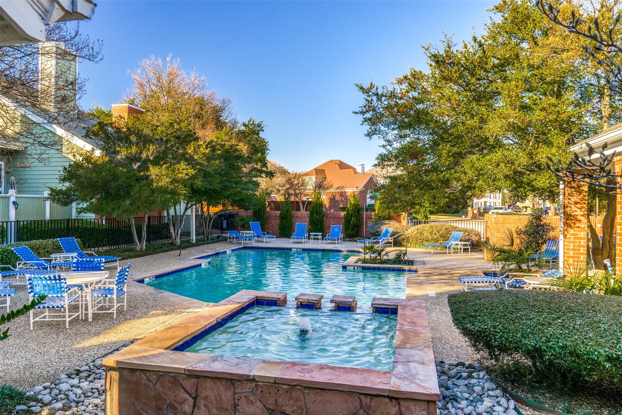 6220 Bentwood Trail Dallas TX 75252