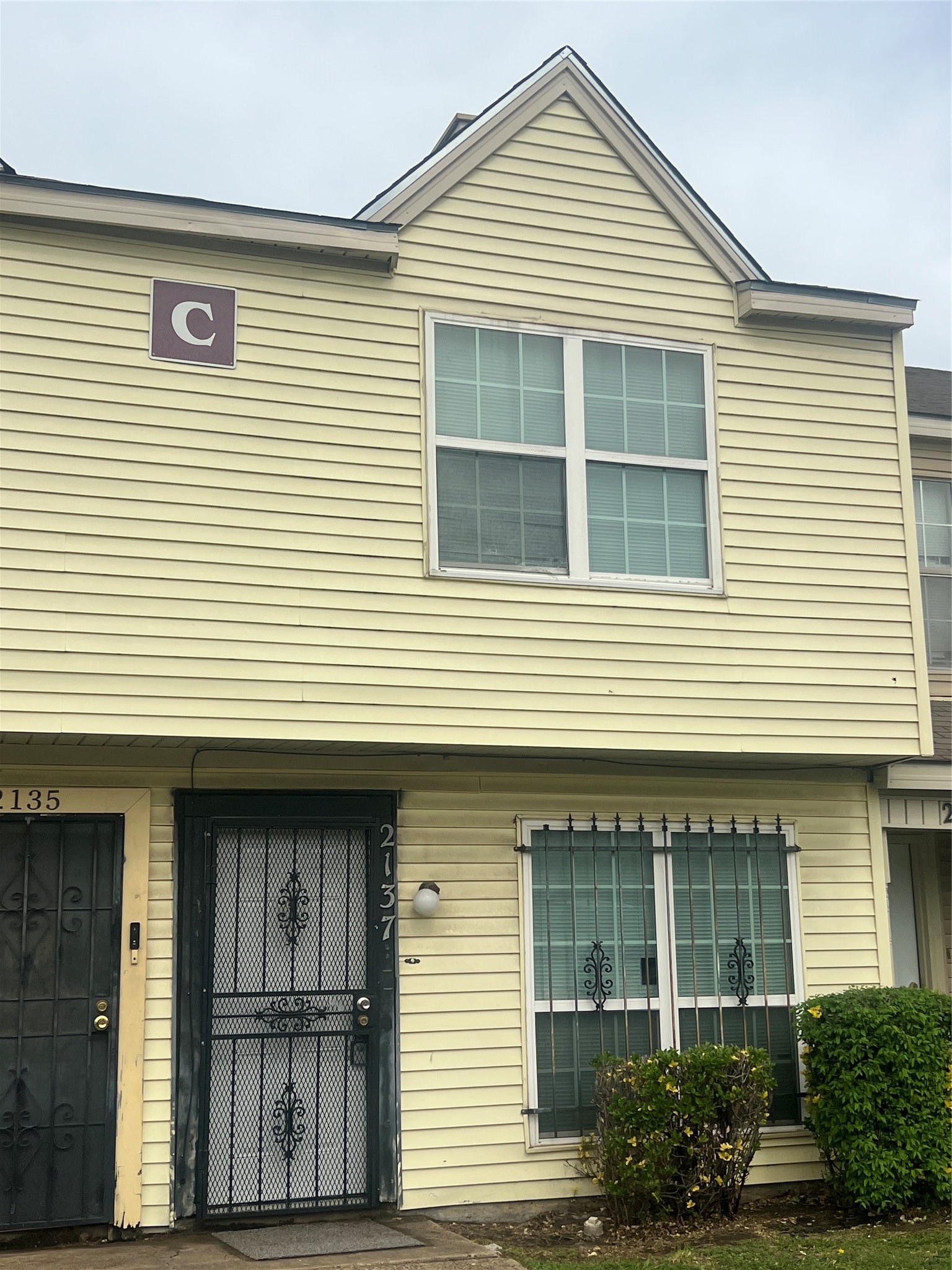 2137 Aspen Drive Dallas TX 75227