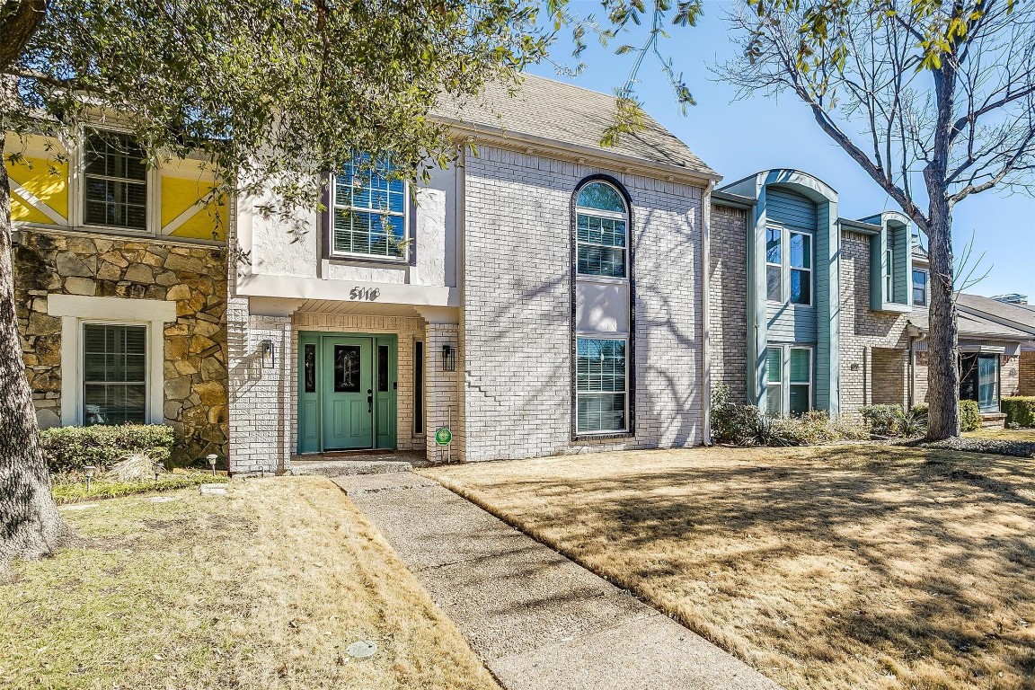 5118 Meadowcreek Drive Dallas TX 75248