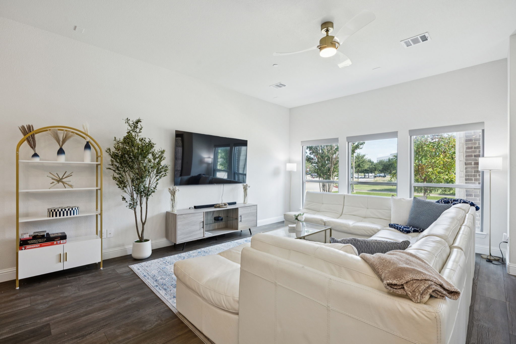 1885 Wittington Place Farmers Branch TX 75234