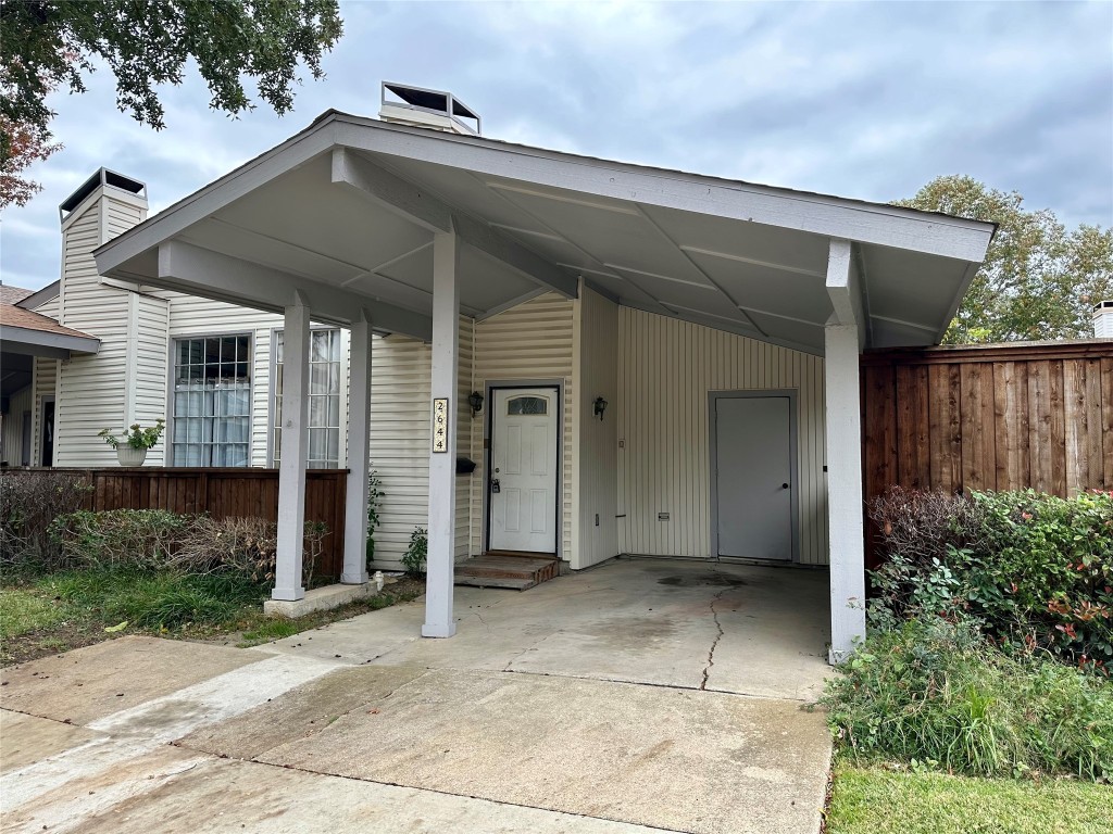 2644 Via Valencia Carrollton TX 75006