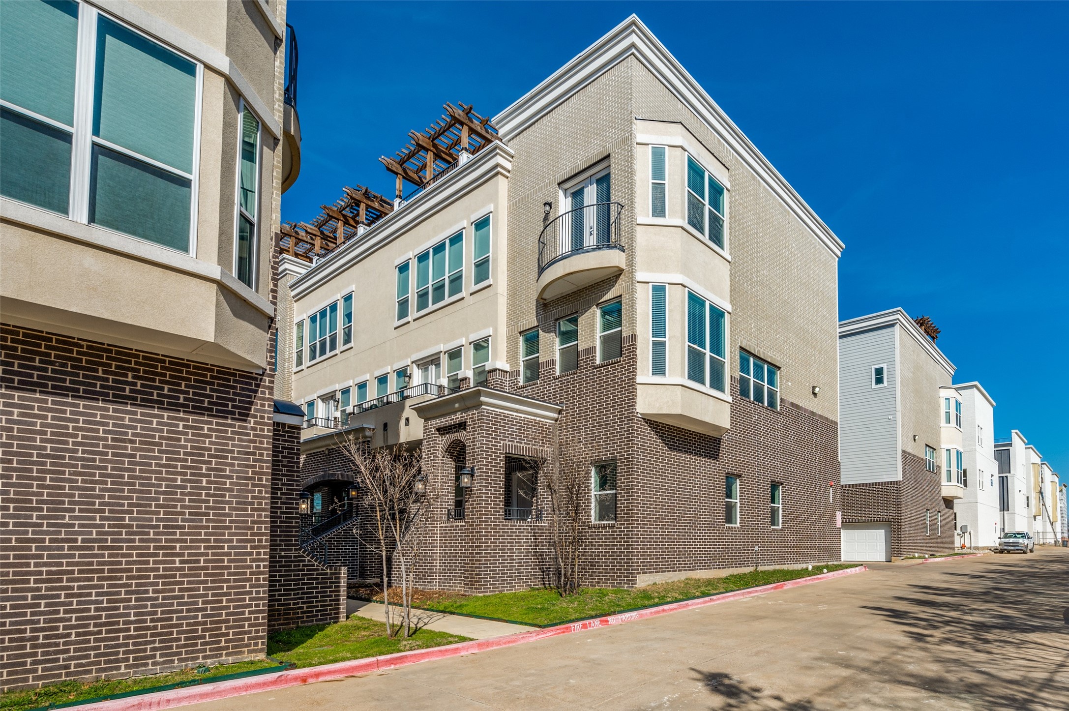 1211 Beaconsfield Lane Arlington TX 76011