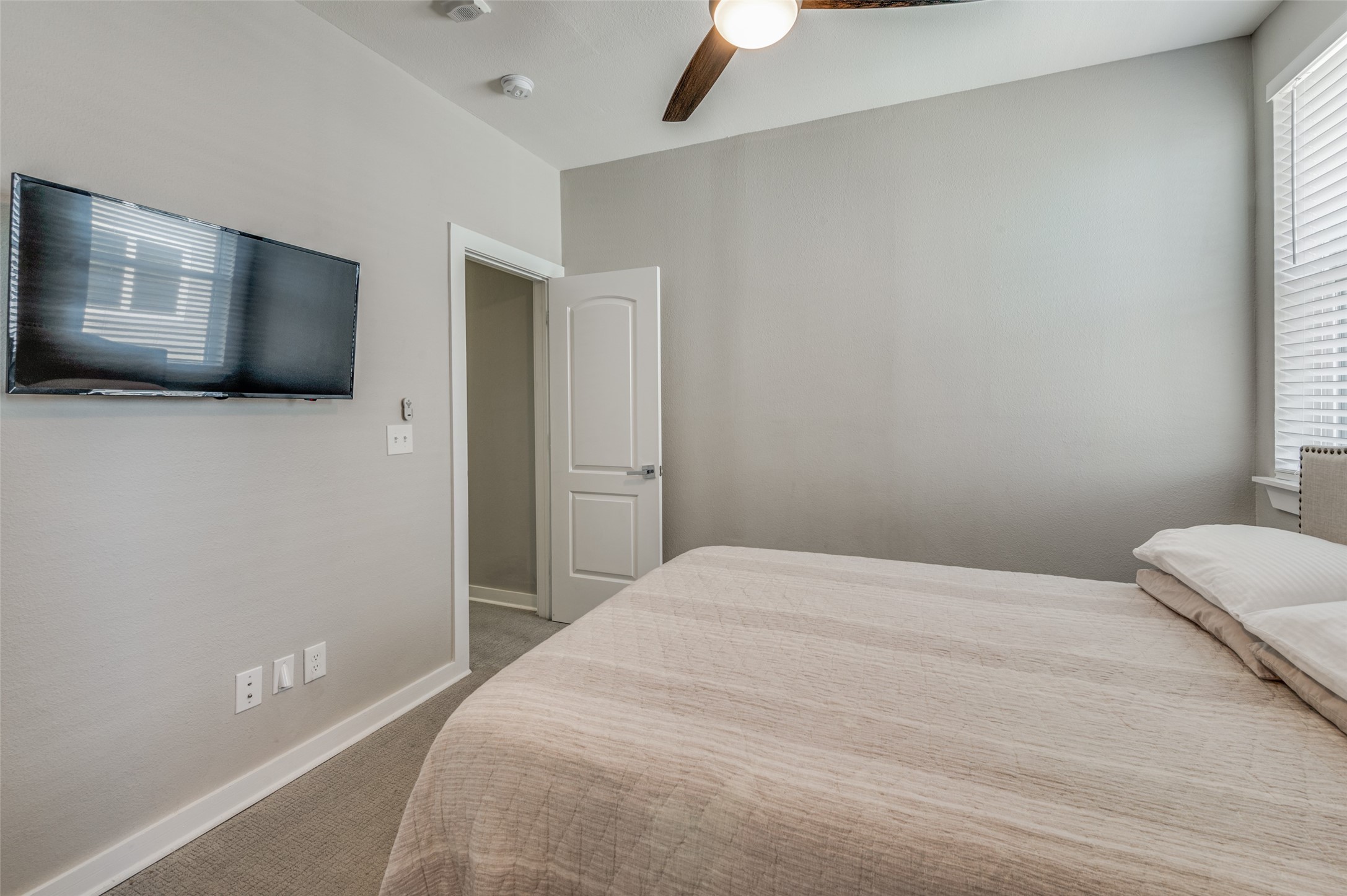 1211 Beaconsfield Lane Arlington TX 76011
