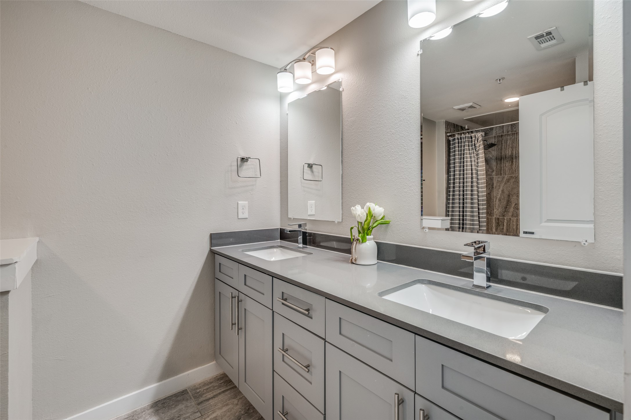 1211 Beaconsfield Lane Arlington TX 76011