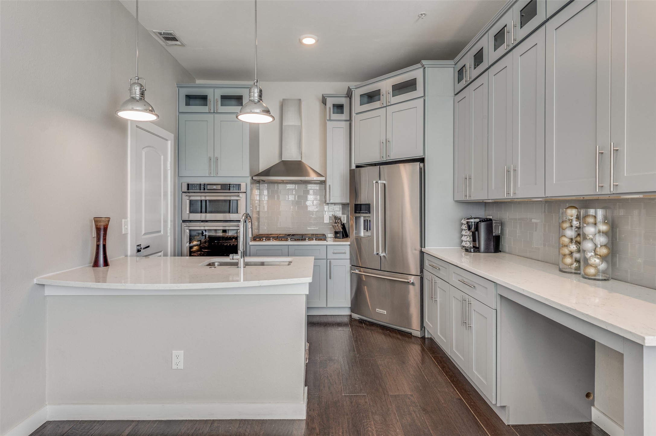 1211 Beaconsfield Lane Arlington TX 76011