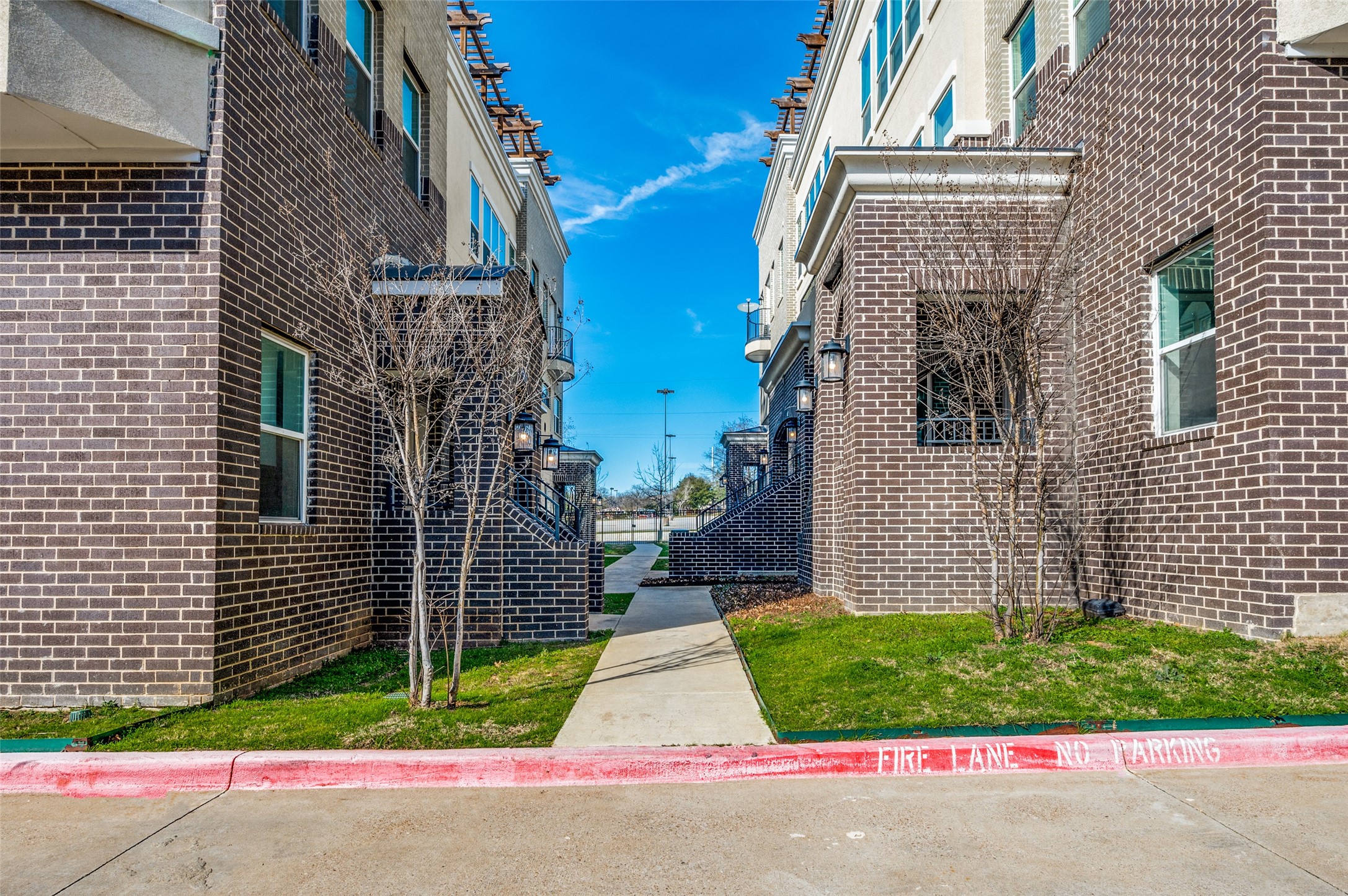 1211 Beaconsfield Lane Arlington TX 76011