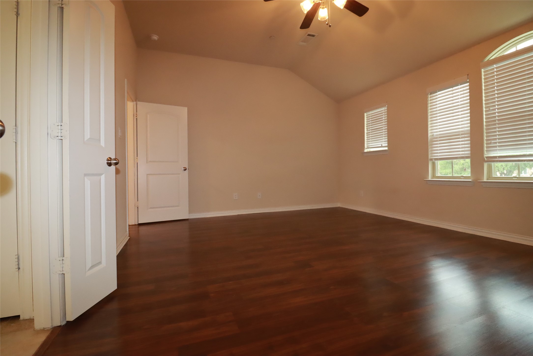 913 Shelby Lane Lewisville TX 75056