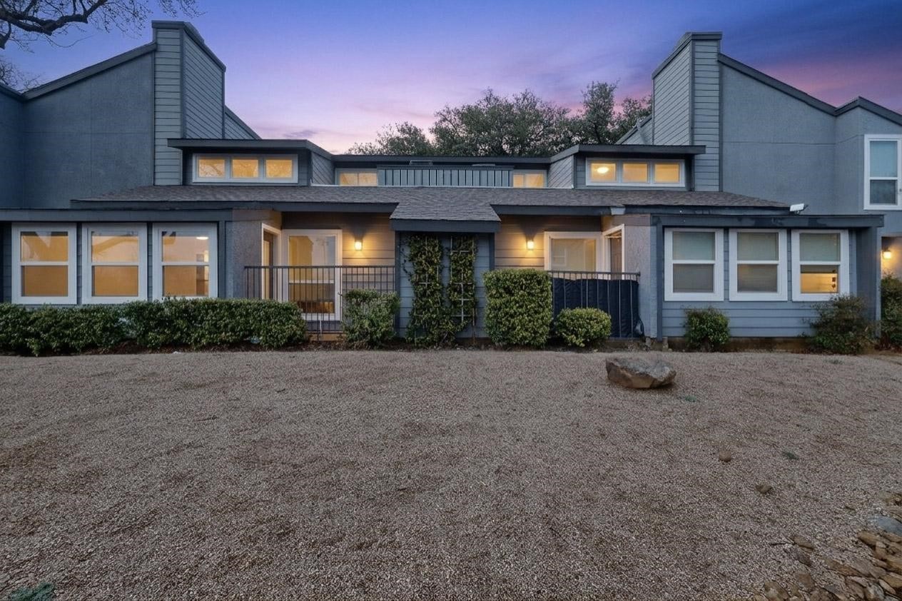 9696 Walnut Street Dallas TX 75243