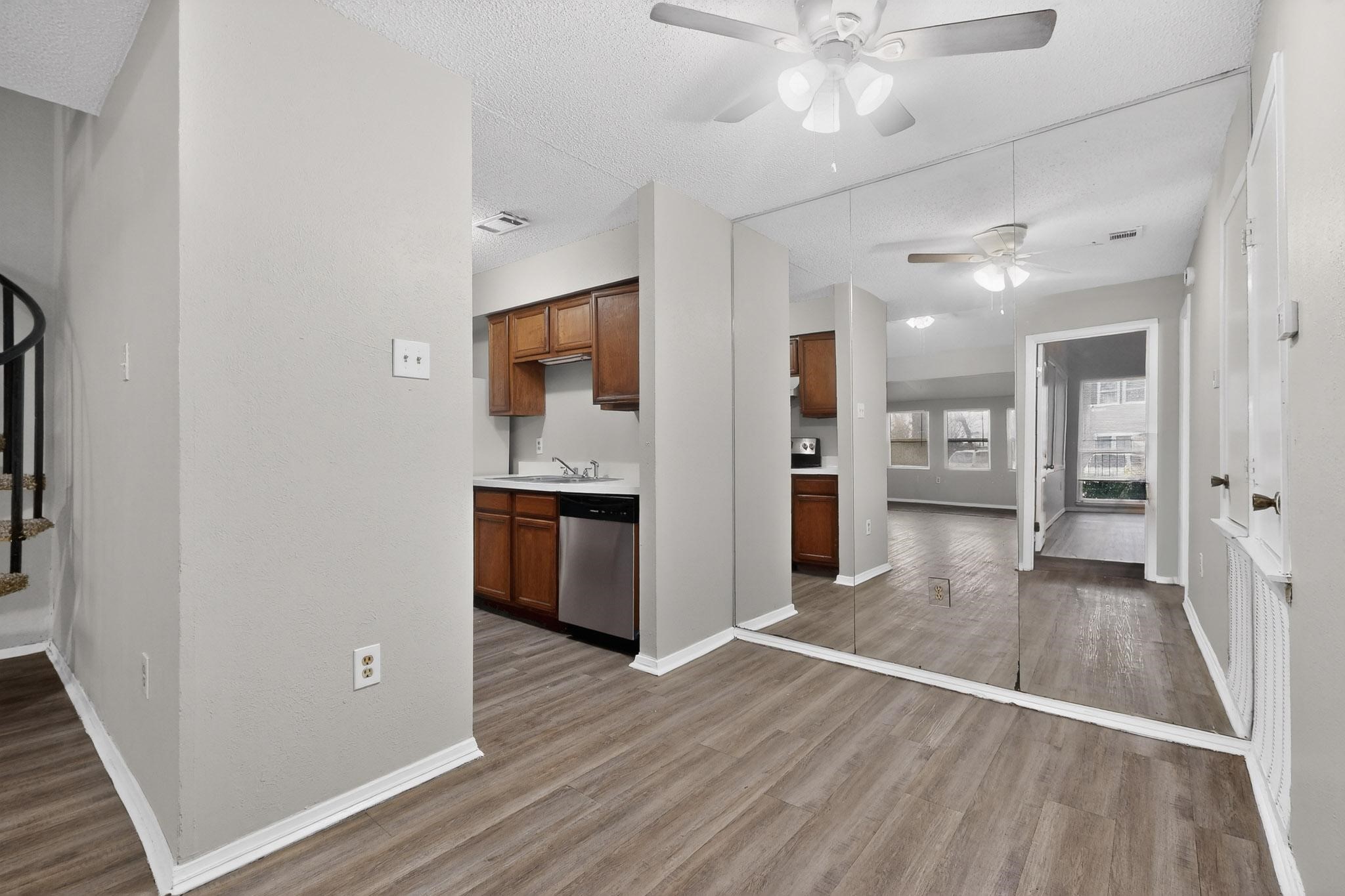 9696 Walnut Street Dallas TX 75243