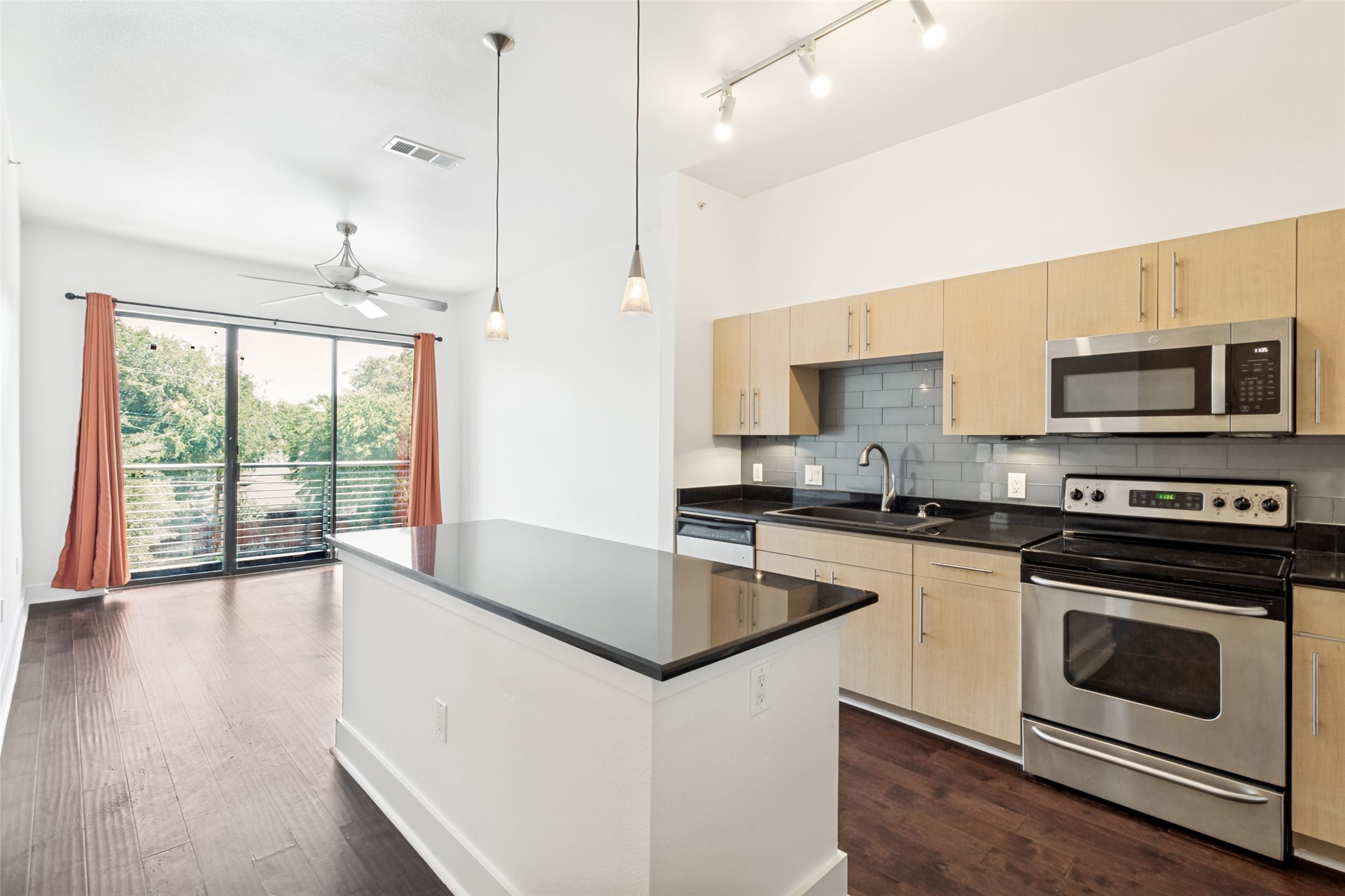 4414 Cedar Springs Road Dallas TX 75219