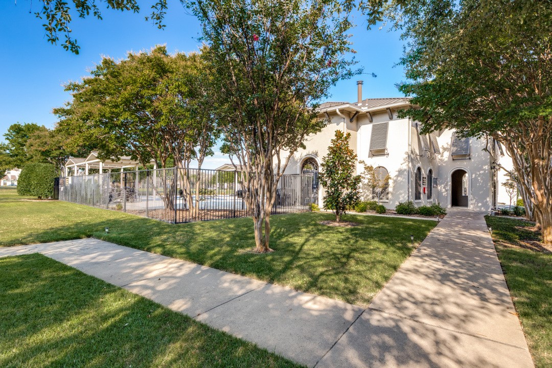 8912 Paradise Drive Mckinney TX 75070