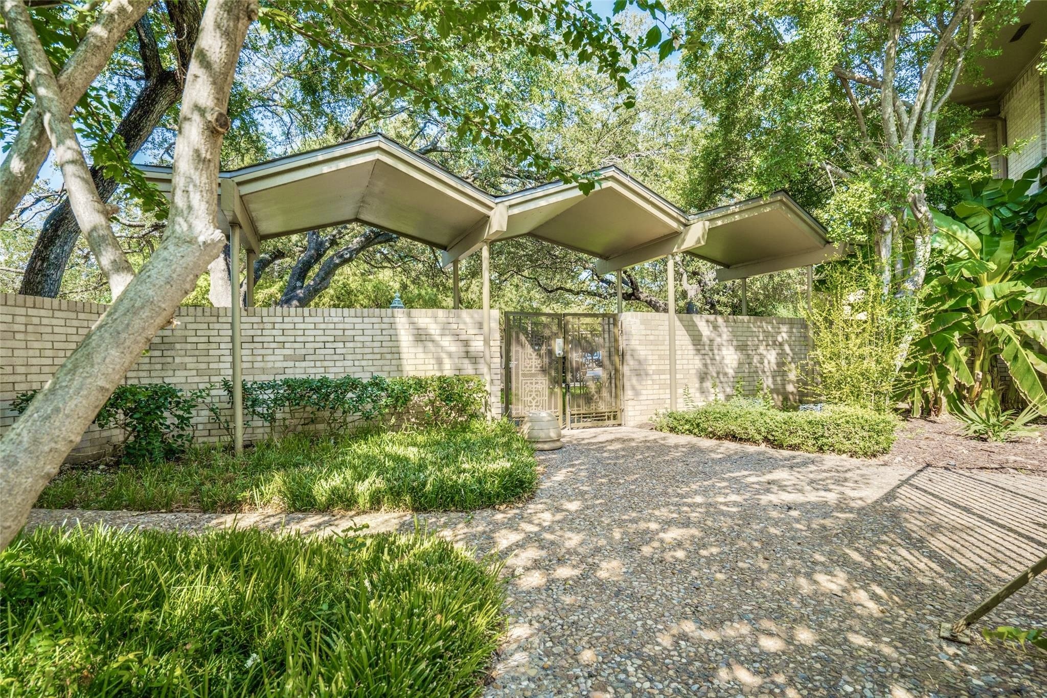 11116 Valleydale Drive Dallas TX 75230