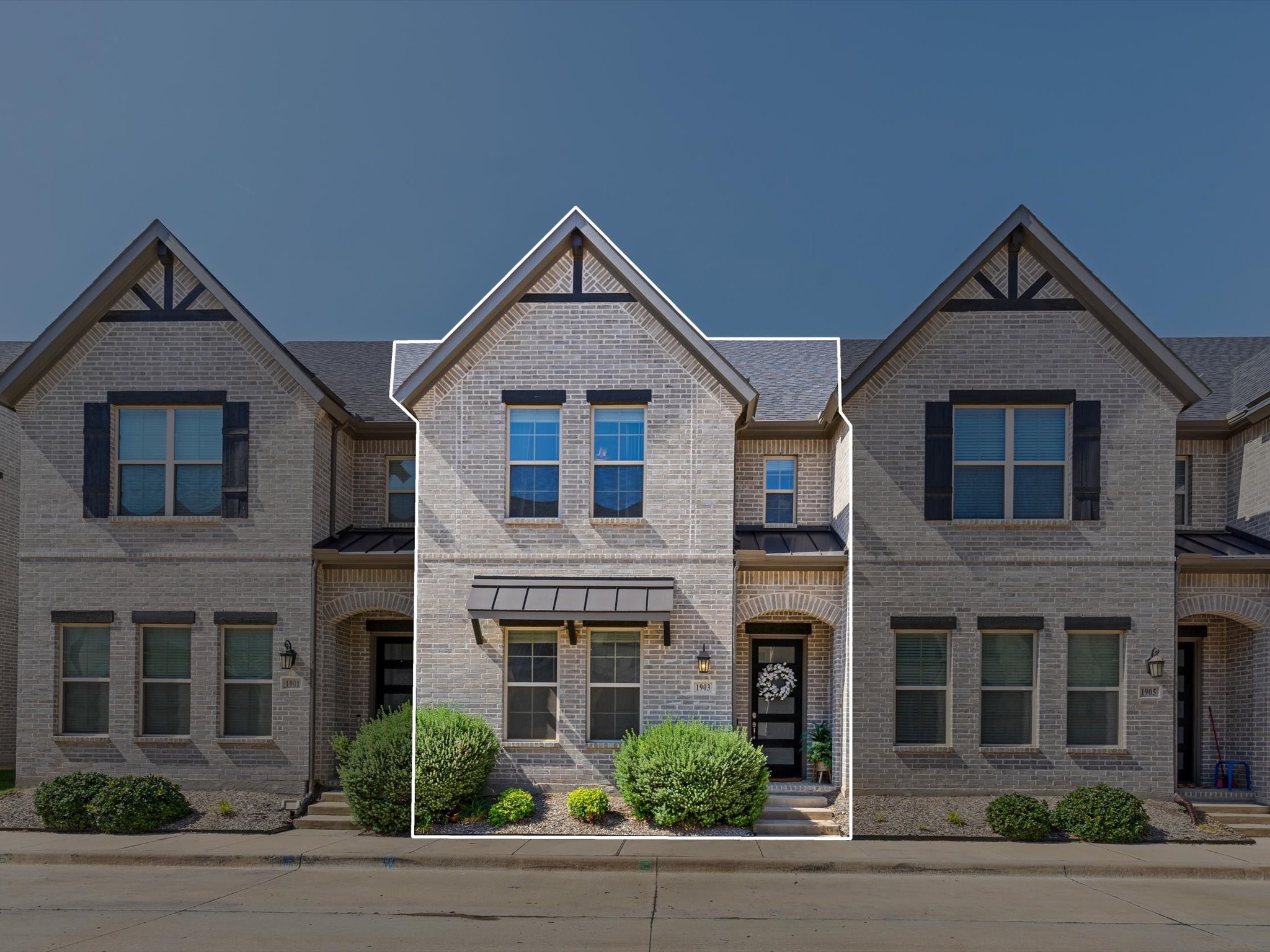 1903 Melinda Lane Farmers Branch TX 75234
