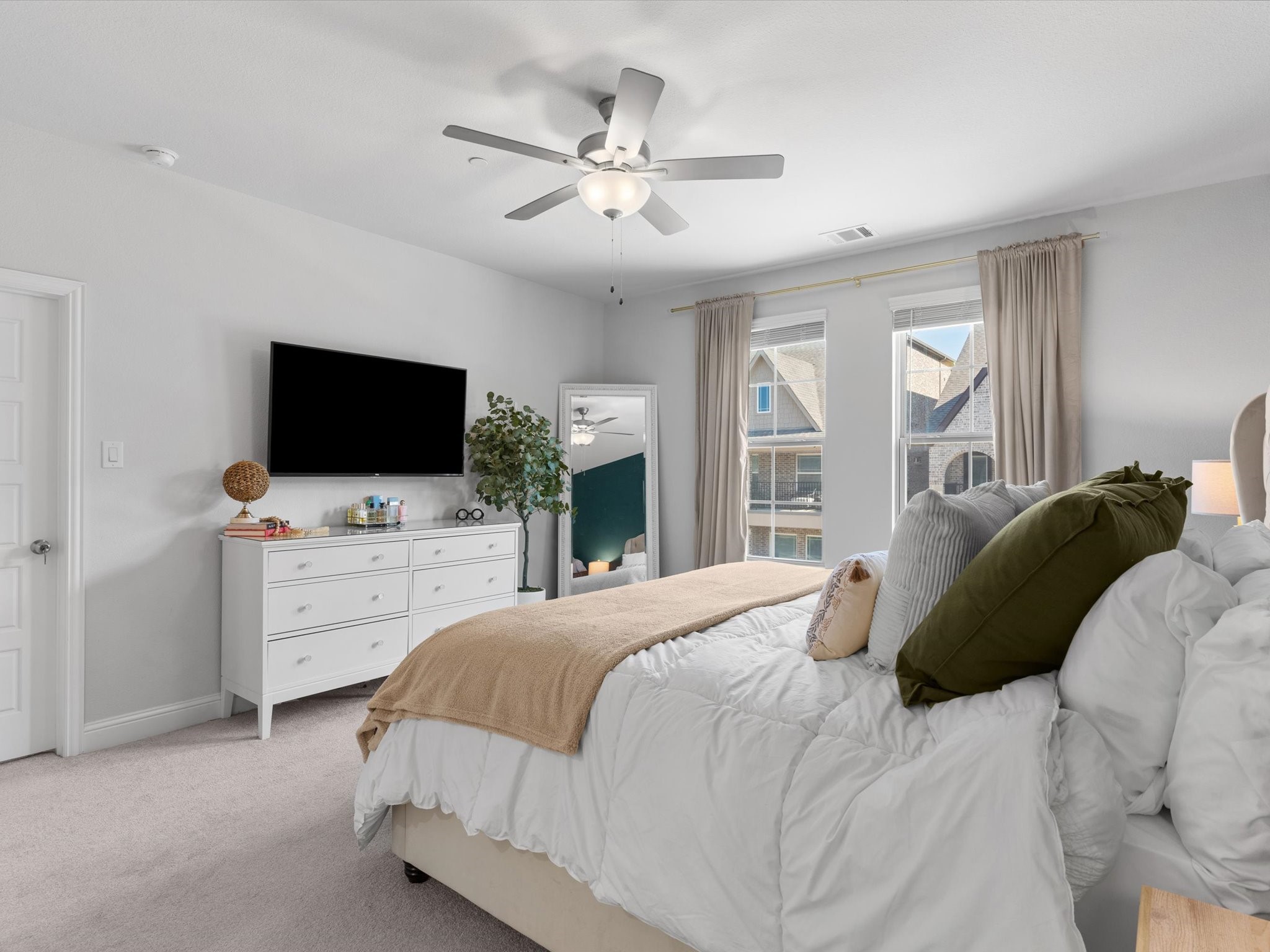 1903 Melinda Lane Farmers Branch TX 75234