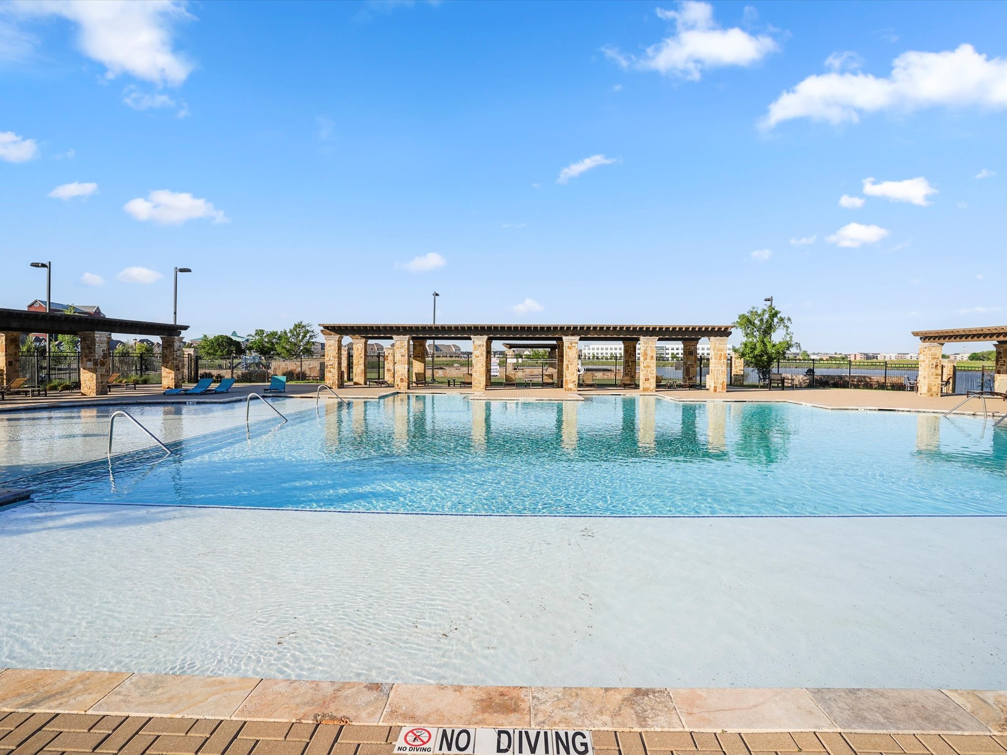 1903 Melinda Lane Farmers Branch TX 75234