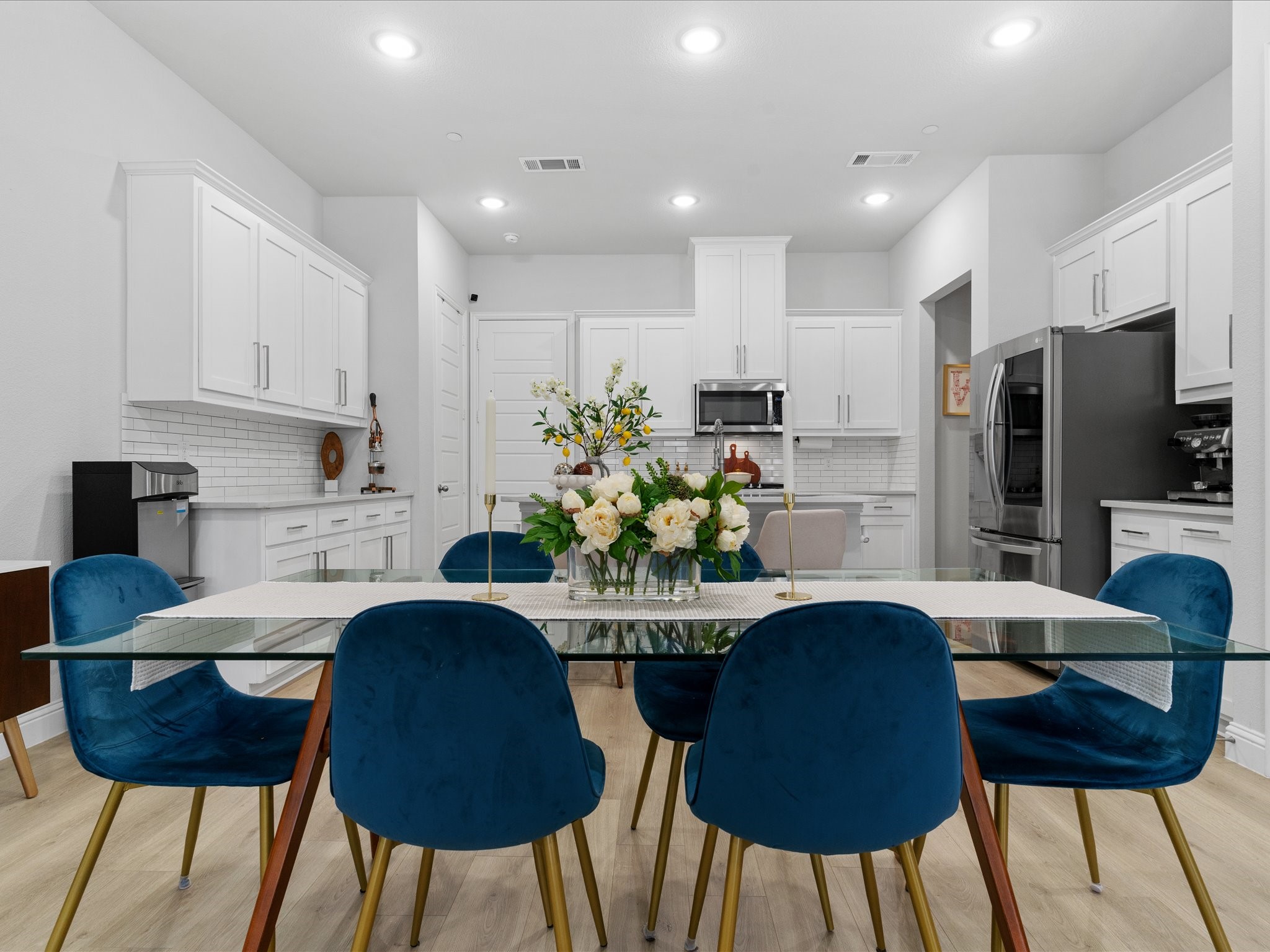 1903 Melinda Lane Farmers Branch TX 75234