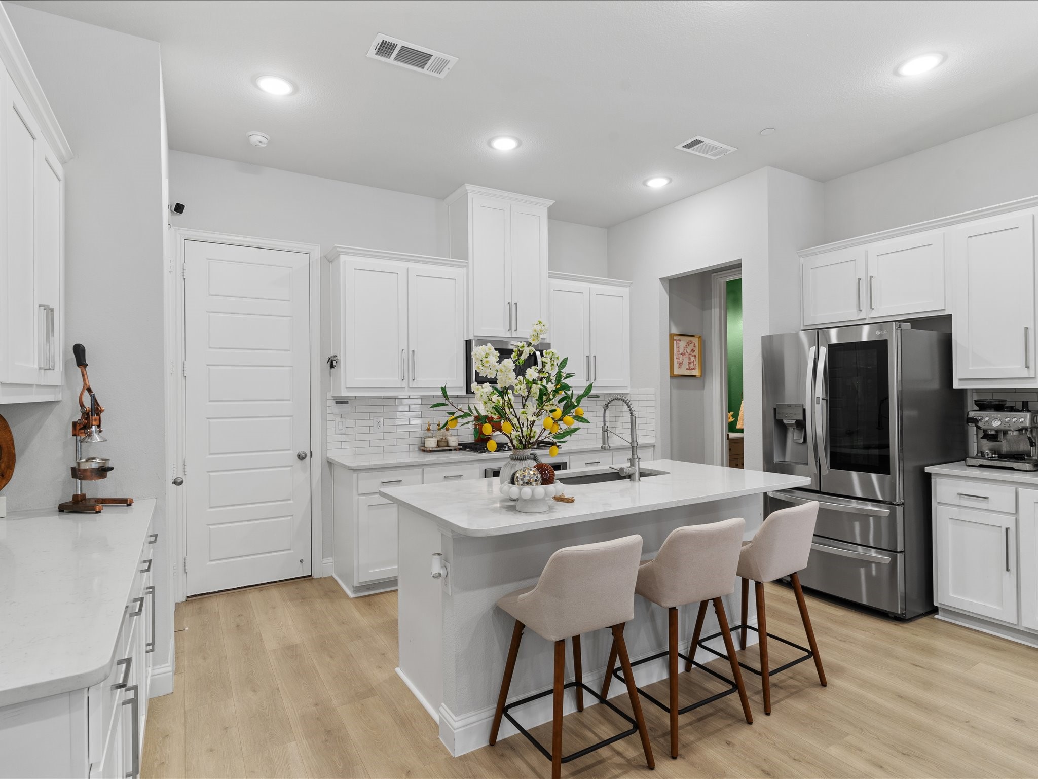 1903 Melinda Lane Farmers Branch TX 75234
