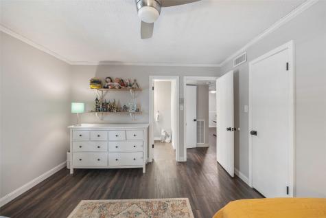6007 Sandhurst Lane Dallas TX 75206
