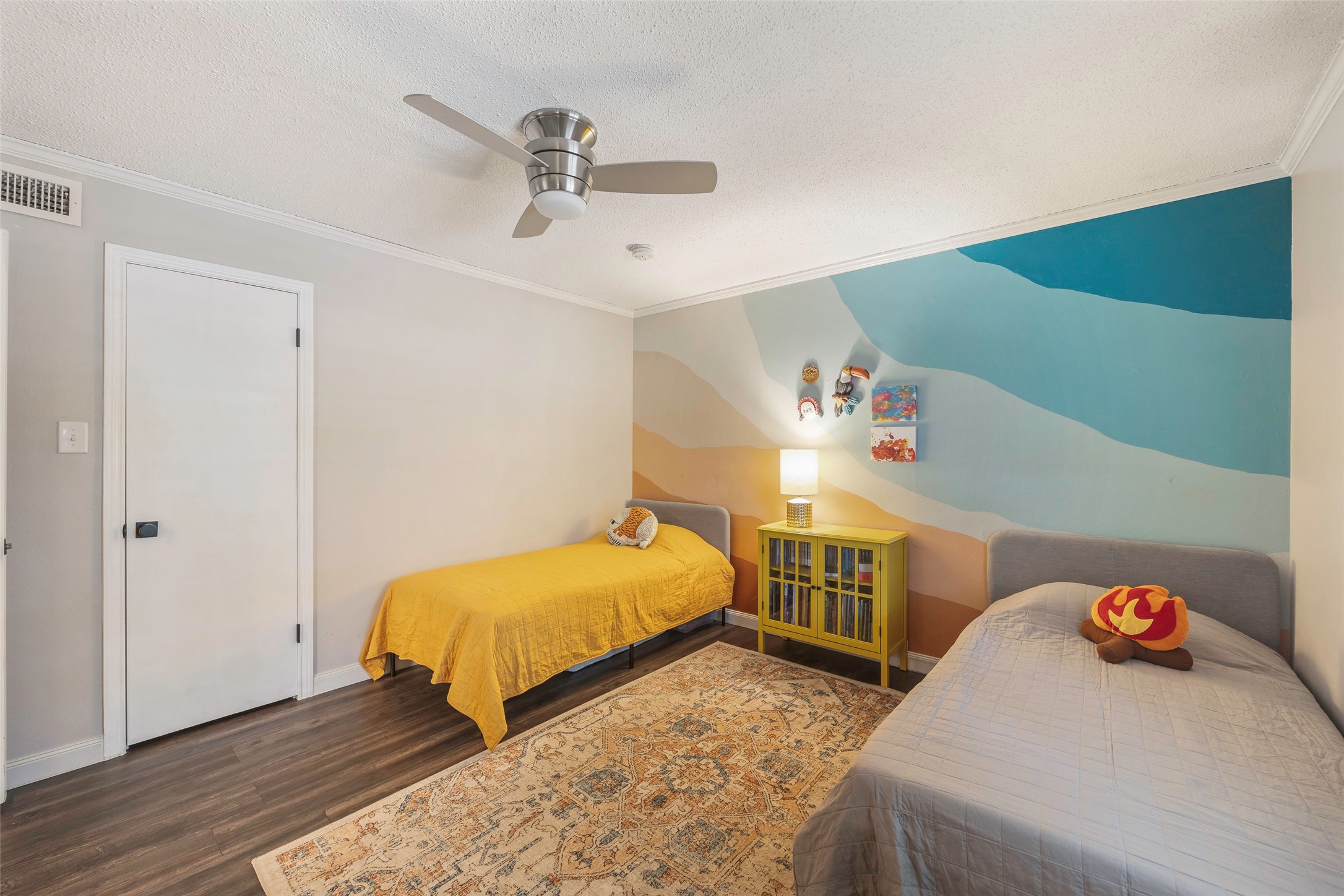 6007 Sandhurst Lane Dallas TX 75206