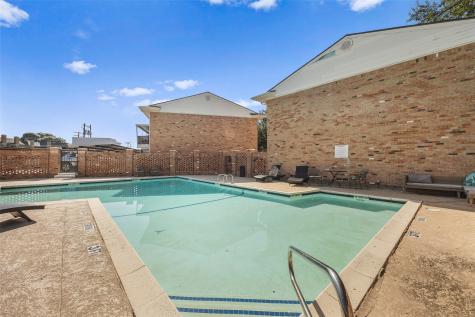 6007 Sandhurst Lane Dallas TX 75206