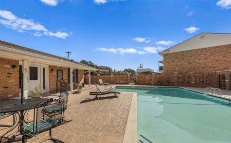 6007 Sandhurst Lane Dallas TX 75206
