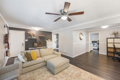 6007 Sandhurst Lane Dallas TX 75206