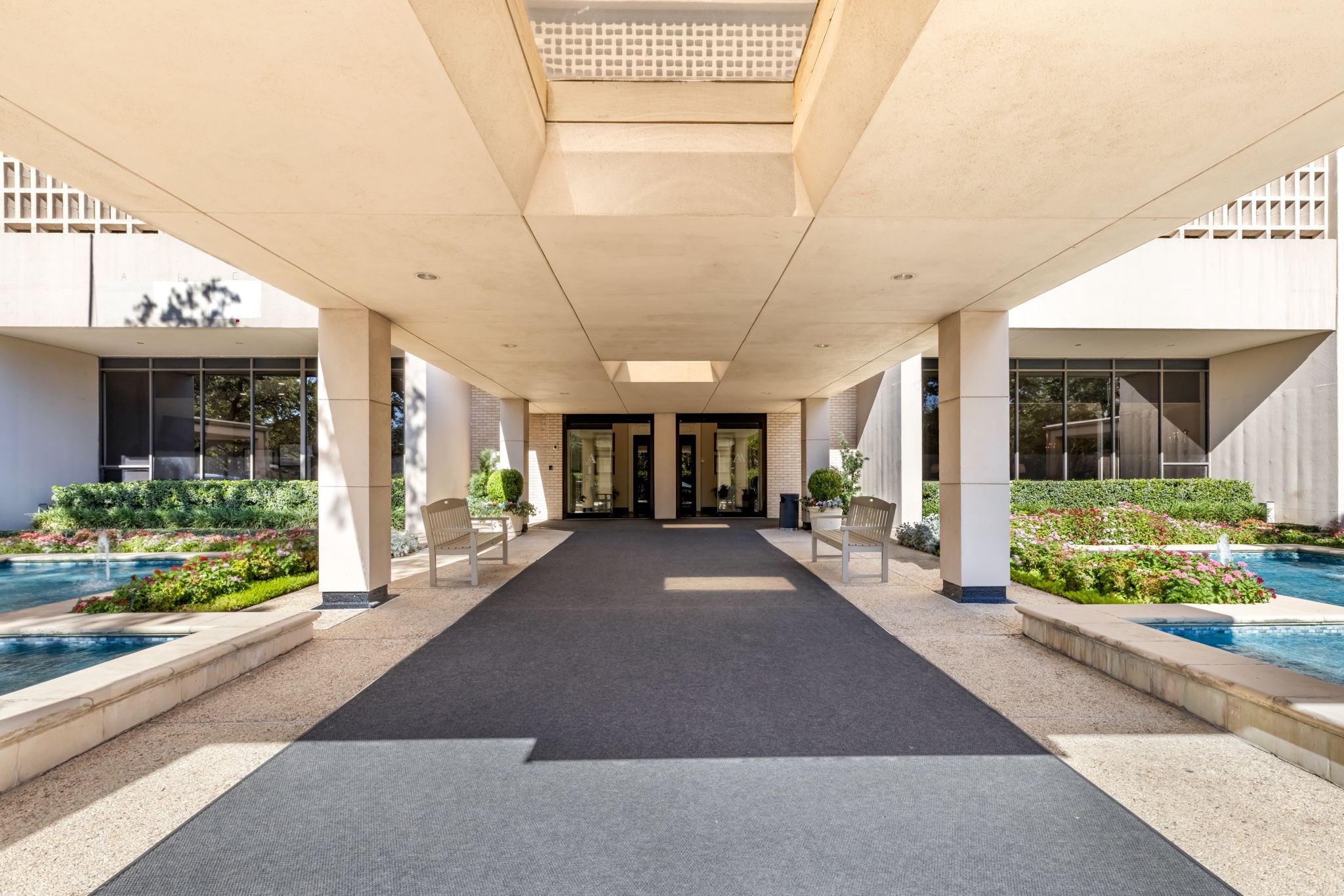 6335 W Northwest Highway Dallas TX 75225
