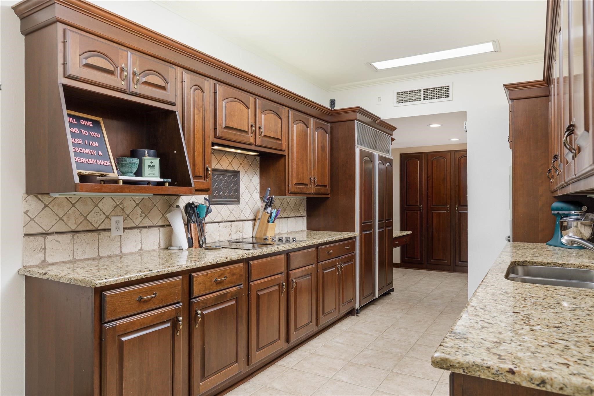 6126 Averill Way Dallas TX 75225