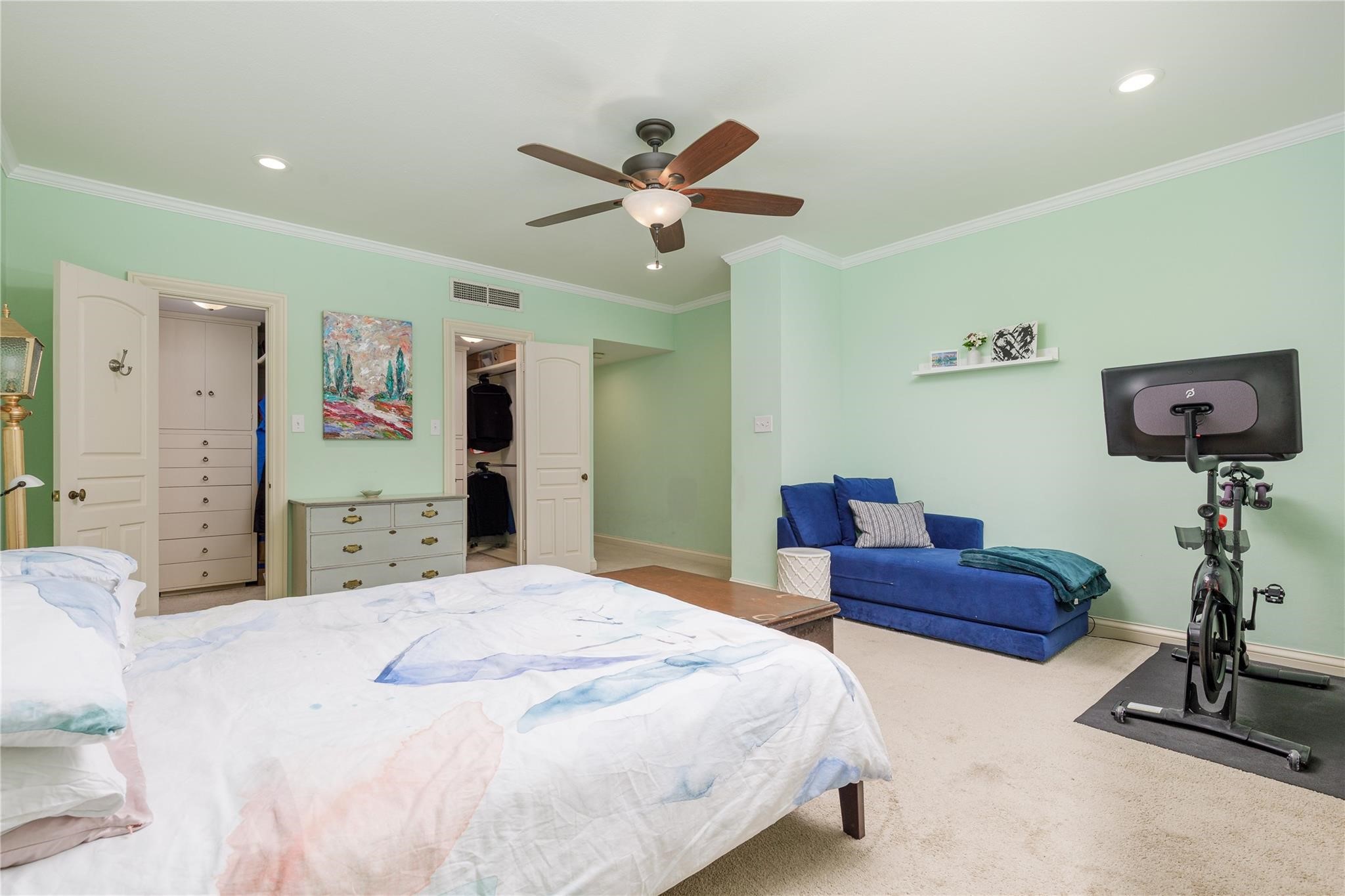 6126 Averill Way Dallas TX 75225