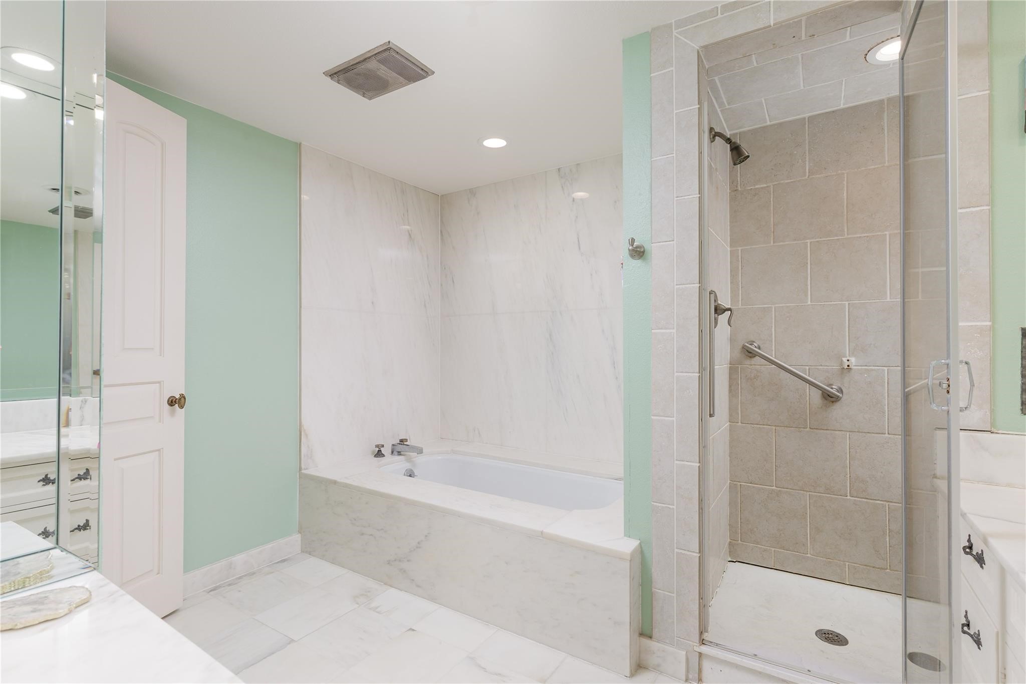 6126 Averill Way Dallas TX 75225