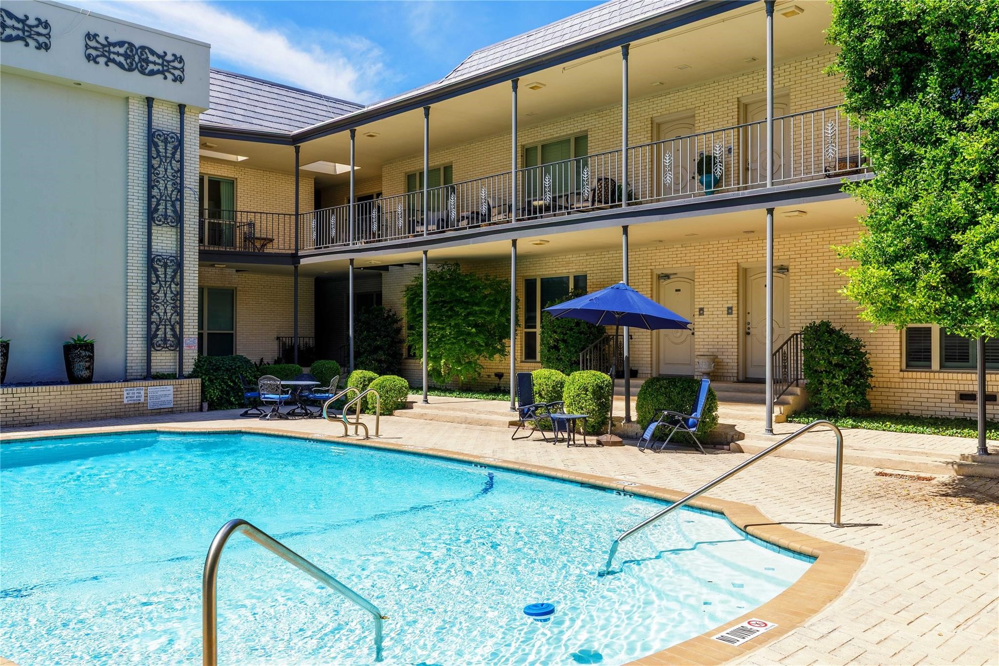 6126 Averill Way Dallas TX 75225