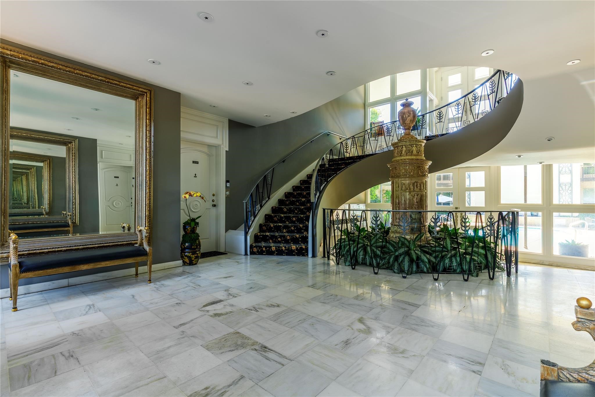 6126 Averill Way Dallas TX 75225