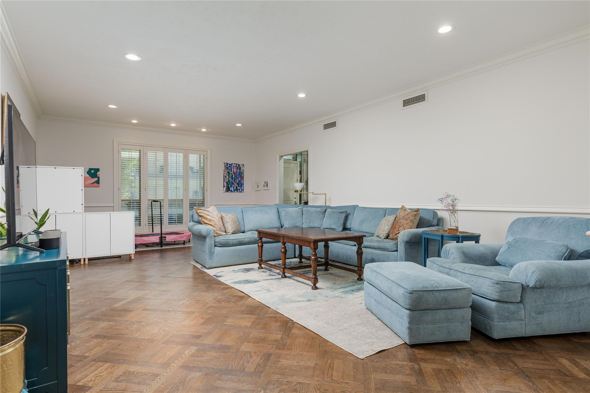 6126 Averill Way Dallas TX 75225