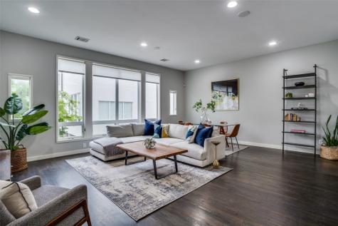 4952 Hornsby Place Dallas TX 75204