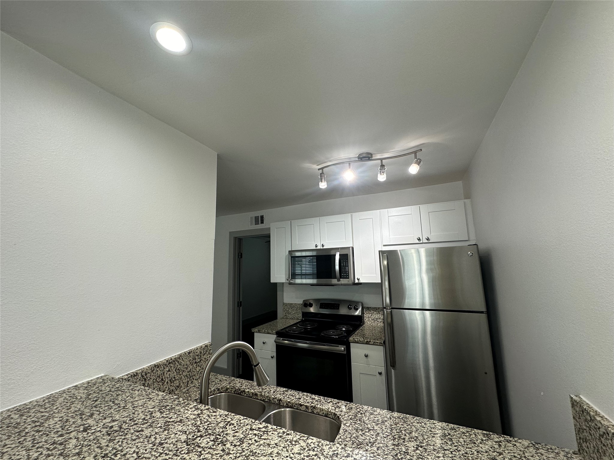 4633 Fairmount Street Dallas TX 75219