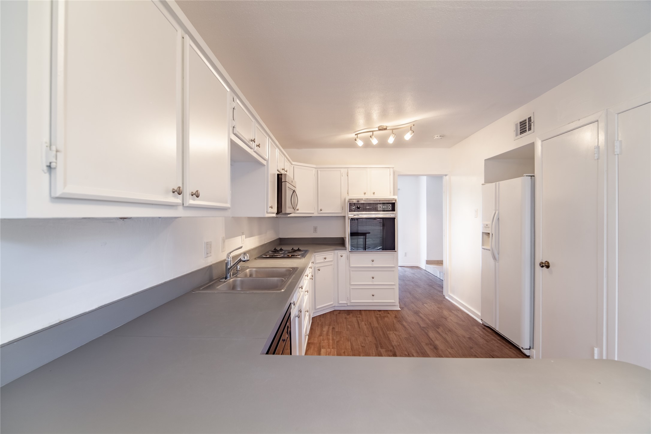 10417 Shadow Bend Drive Dallas TX 75230