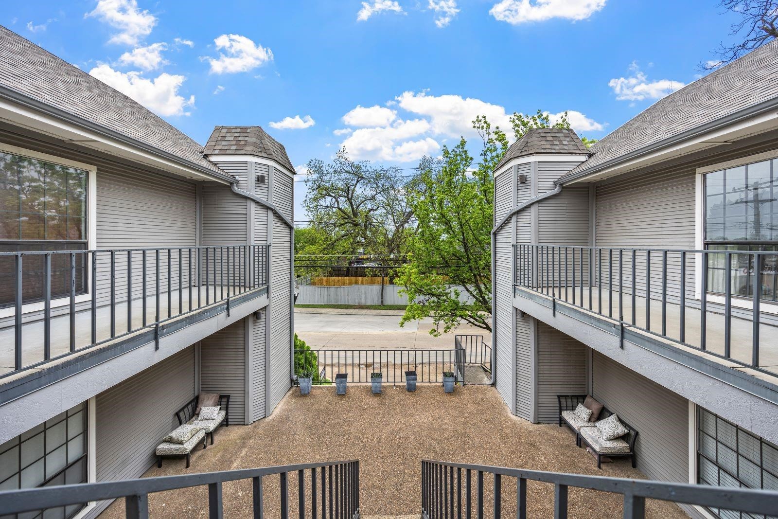 Dallas TX, 218 N Beacon Street, Unit 108