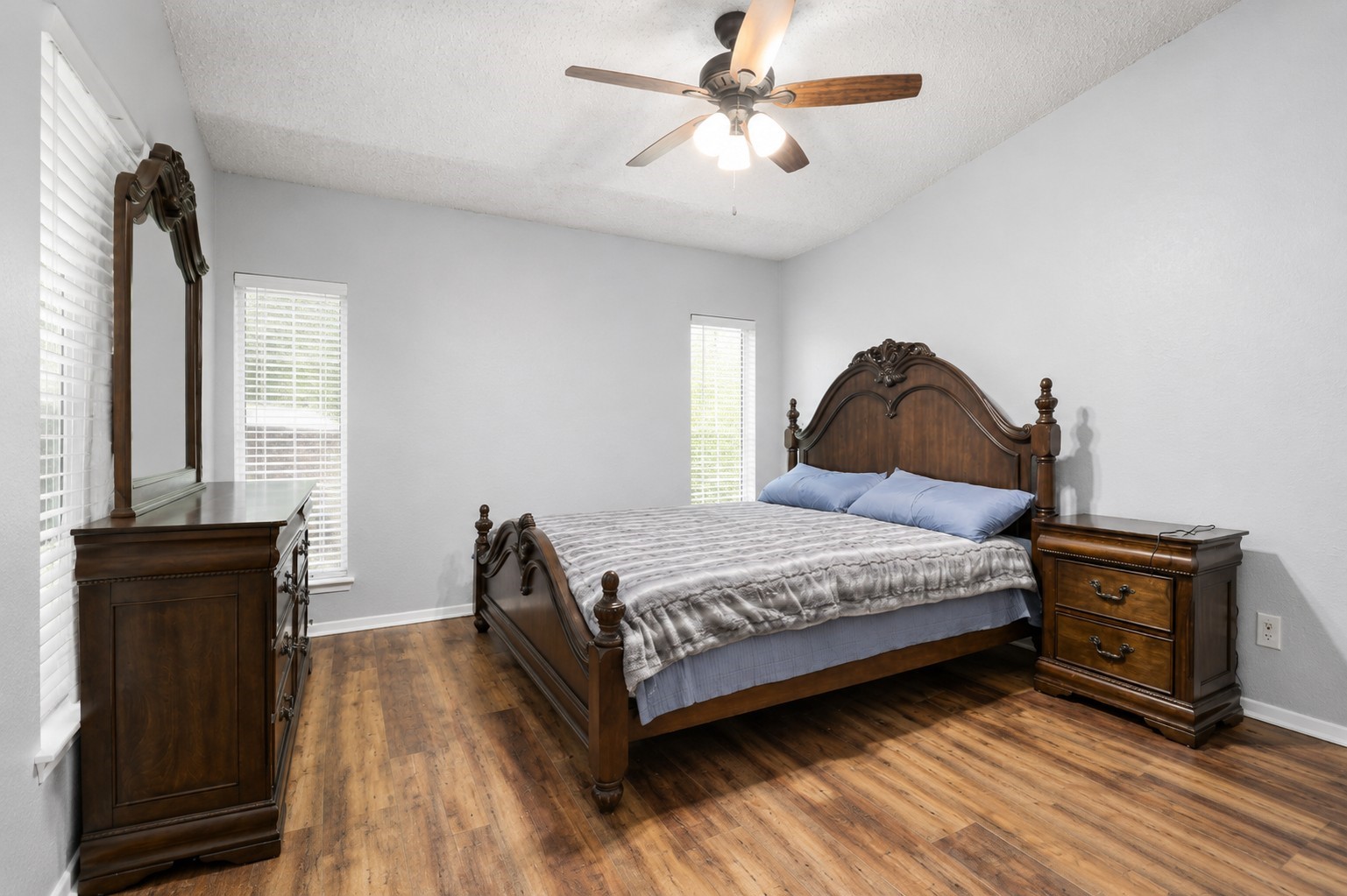 9607 Walnut Street Dallas TX 75243