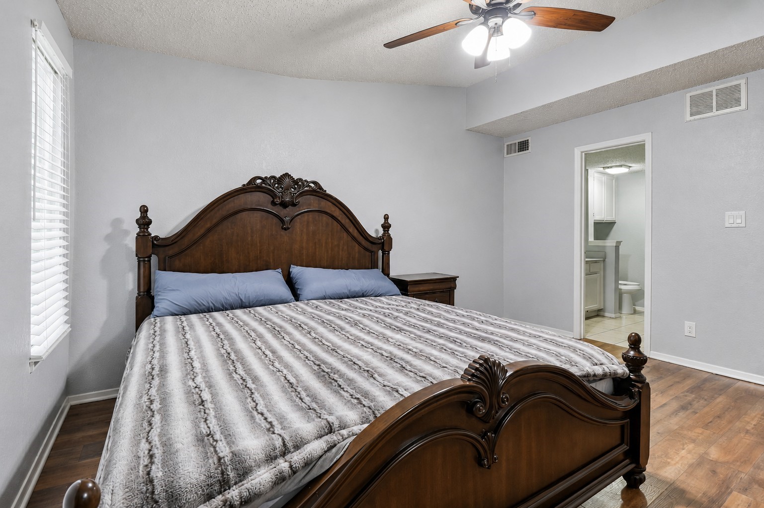 9607 Walnut Street Dallas TX 75243