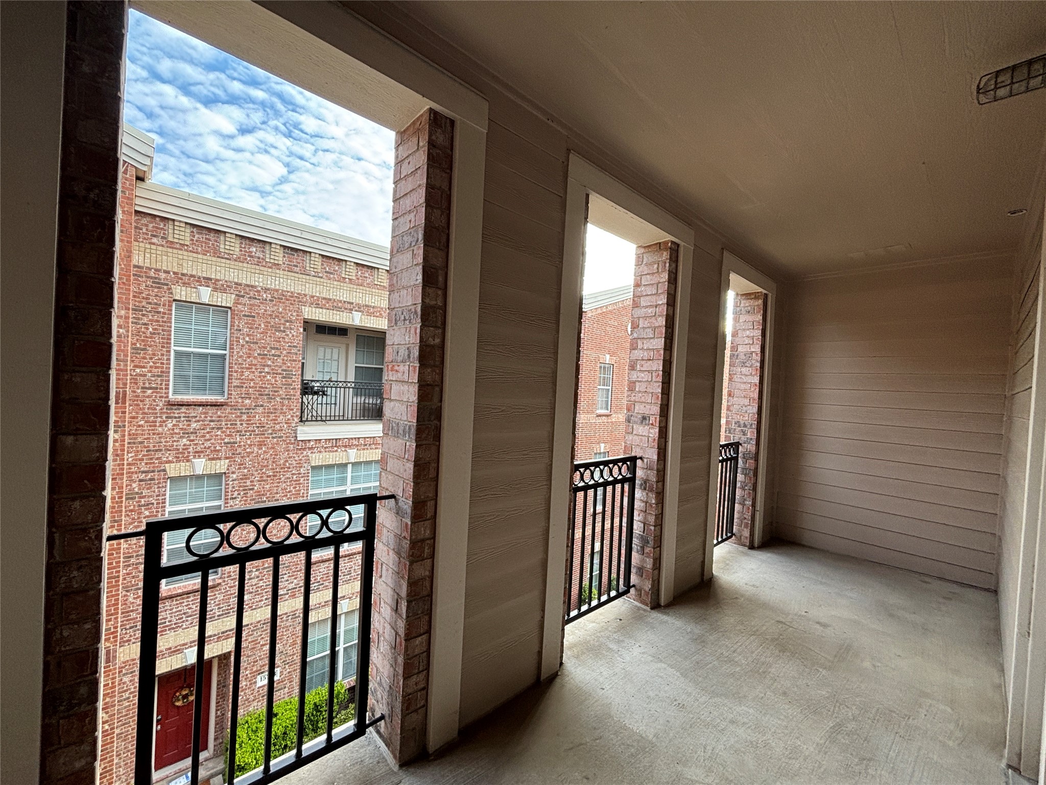 15727 Seabolt Place Addison TX 75001