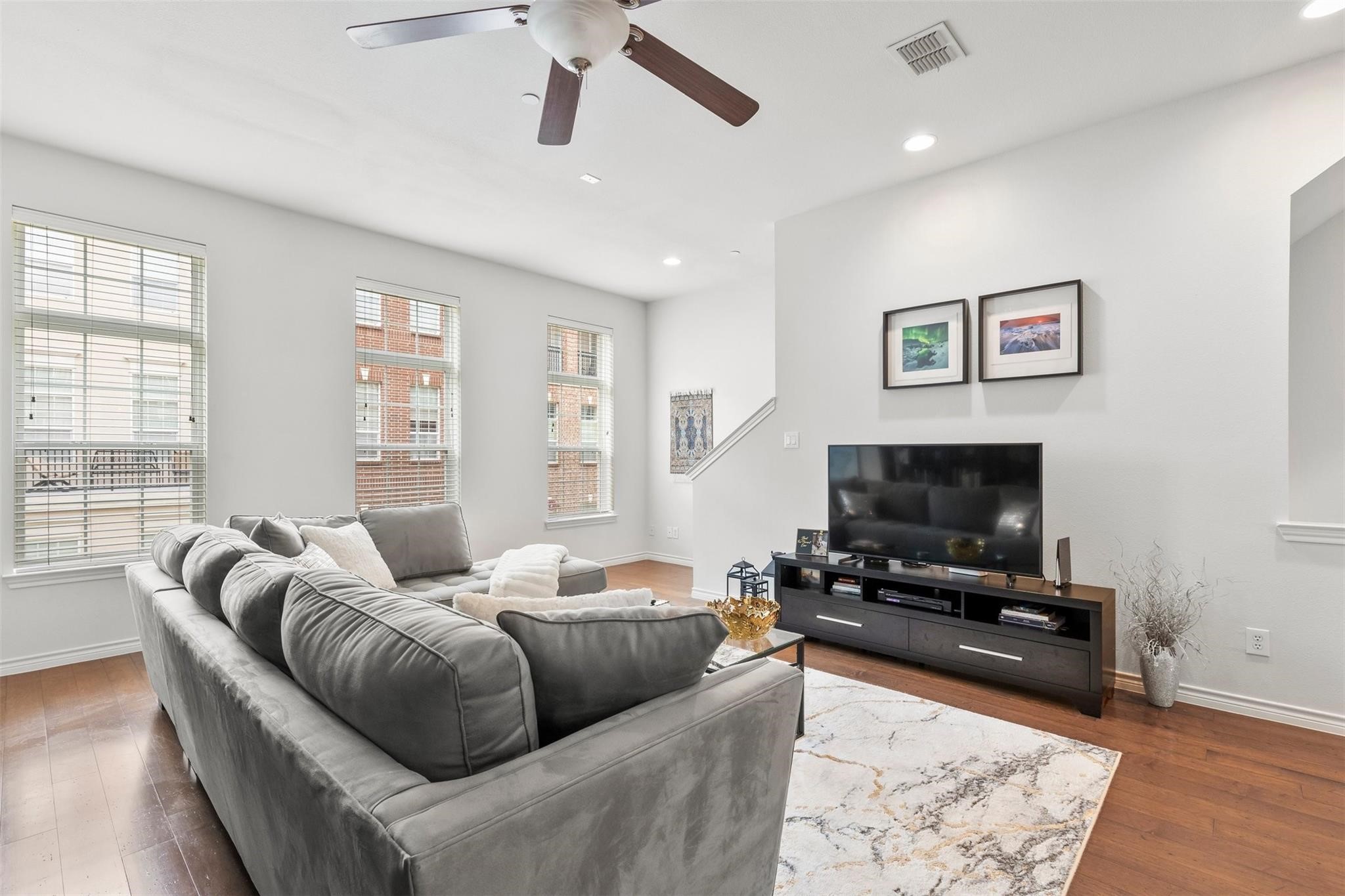15727 Seabolt Place Addison TX 75001